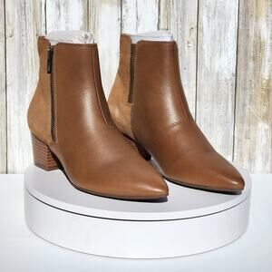 NEW - Clarks Women's Collection Ellanie Vibe Boots - Size 7.5 M